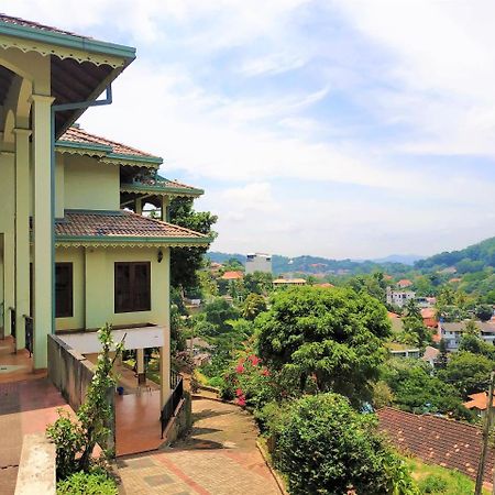 Breeze Villa Kandy Exteriör bild