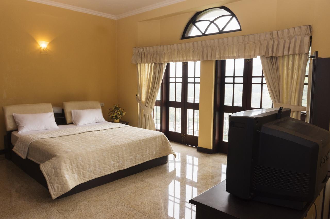 Breeze Villa Kandy Exteriör bild