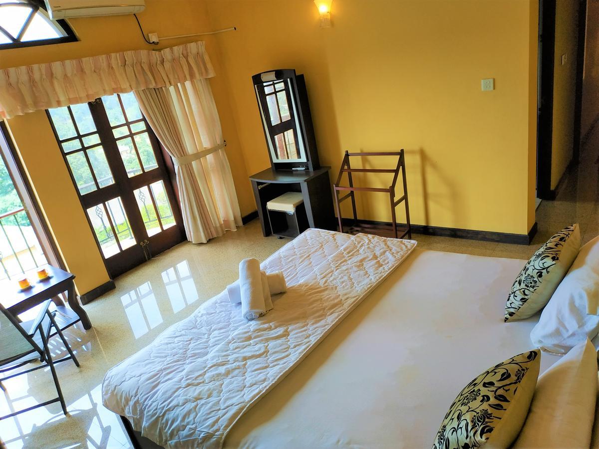 Breeze Villa Kandy Exteriör bild